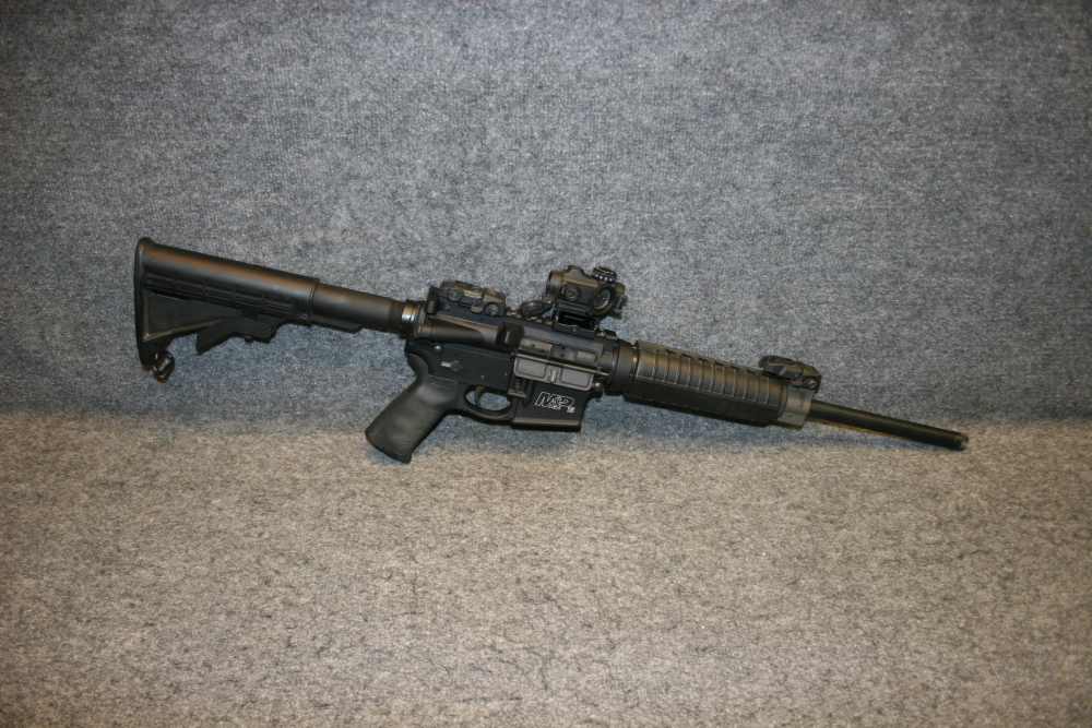 Smith & Wesson M&P15 rifle in 5.56 w/ Sig Sauer Romeo optic-img-0