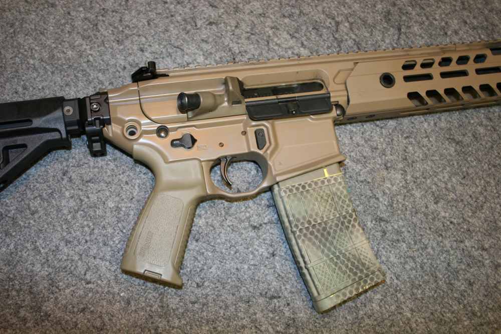 Sig Sauer MCX Victus rifle in 5.56 FDE w/ folding stock Like New!!-img-9