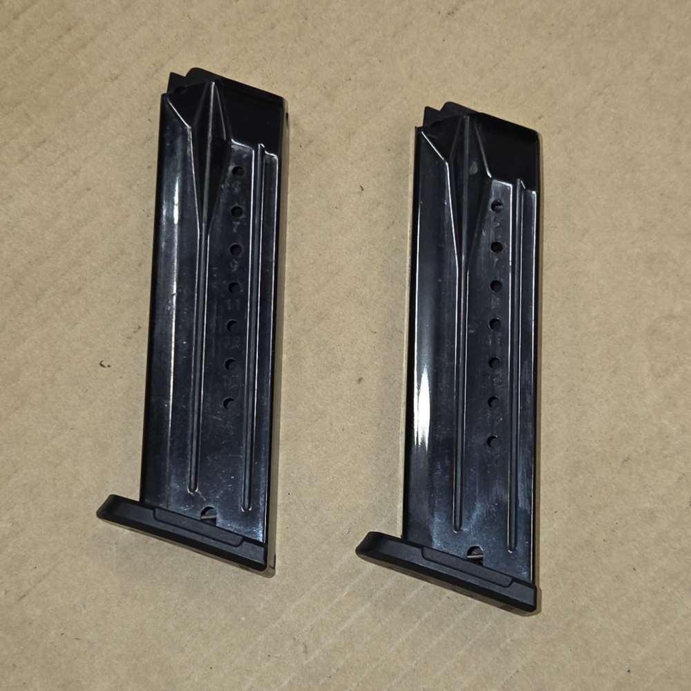 2 Quantity SR9 Magazines 17 rounds-img-1