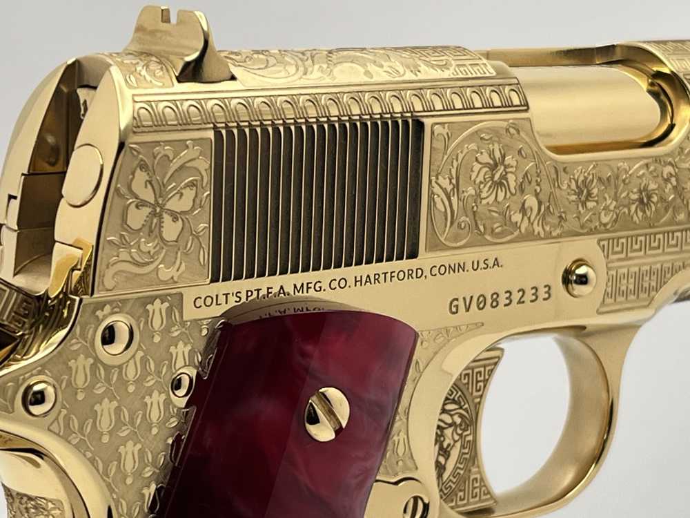 WOW FACTOR.  COLT  1911 SUPER 38 Versace.  24k gold plated NiB -img-21