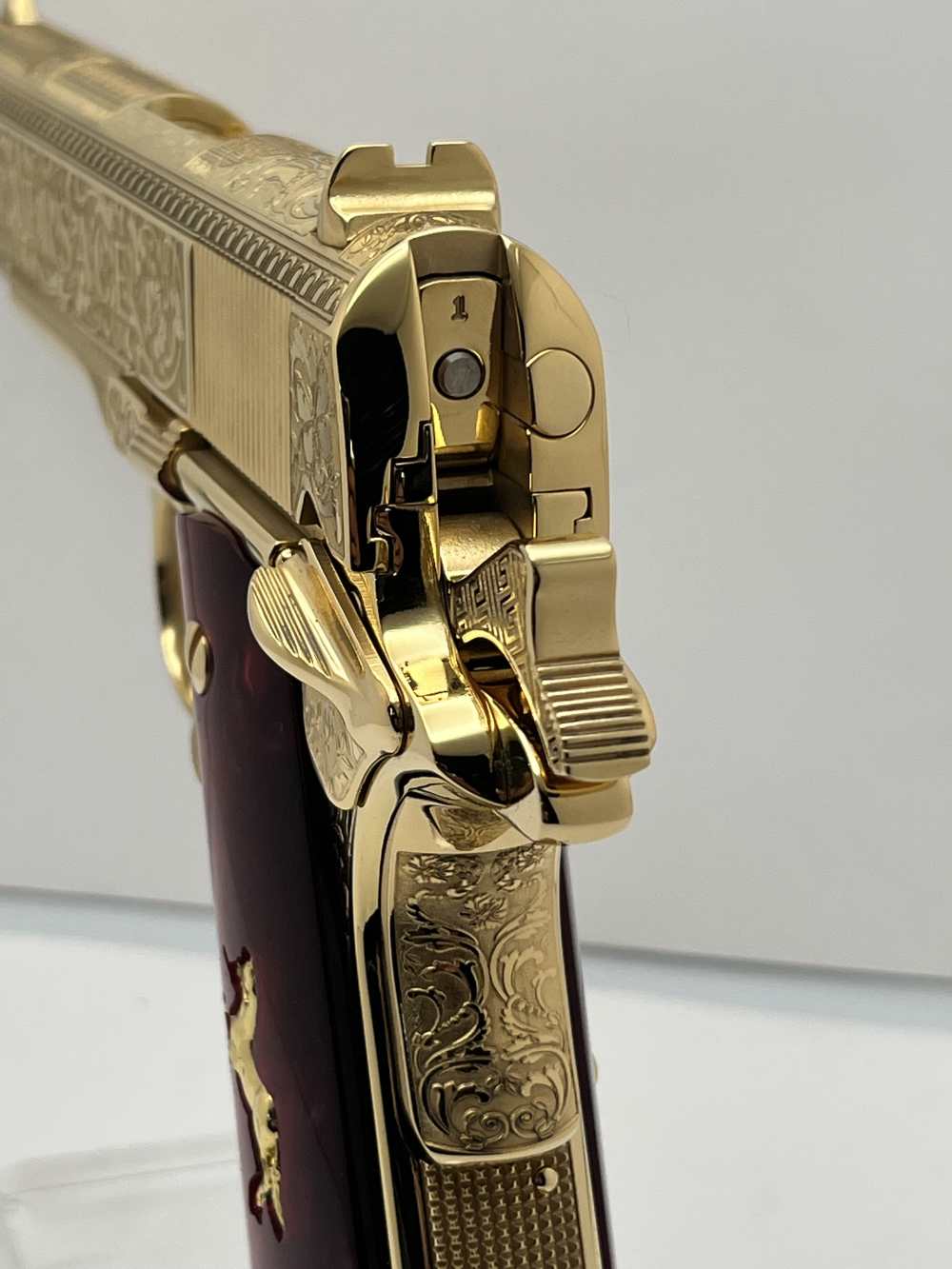 WOW FACTOR.  COLT  1911 SUPER 38 Versace.  24k gold plated NiB -img-16