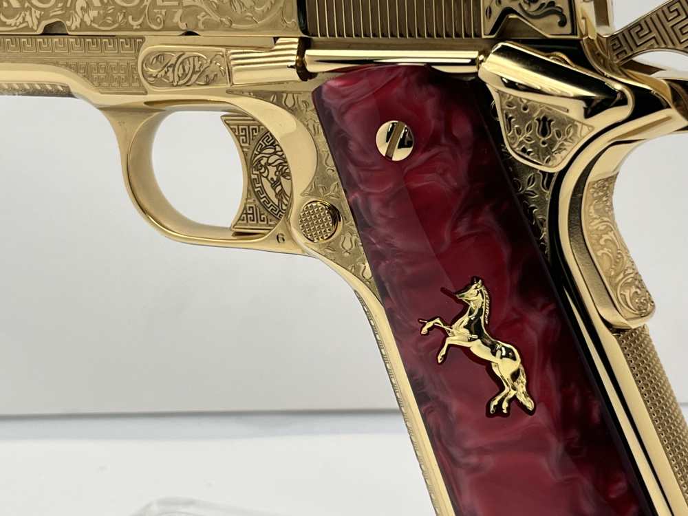 WOW FACTOR.  COLT  1911 SUPER 38 Versace.  24k gold plated NiB -img-13