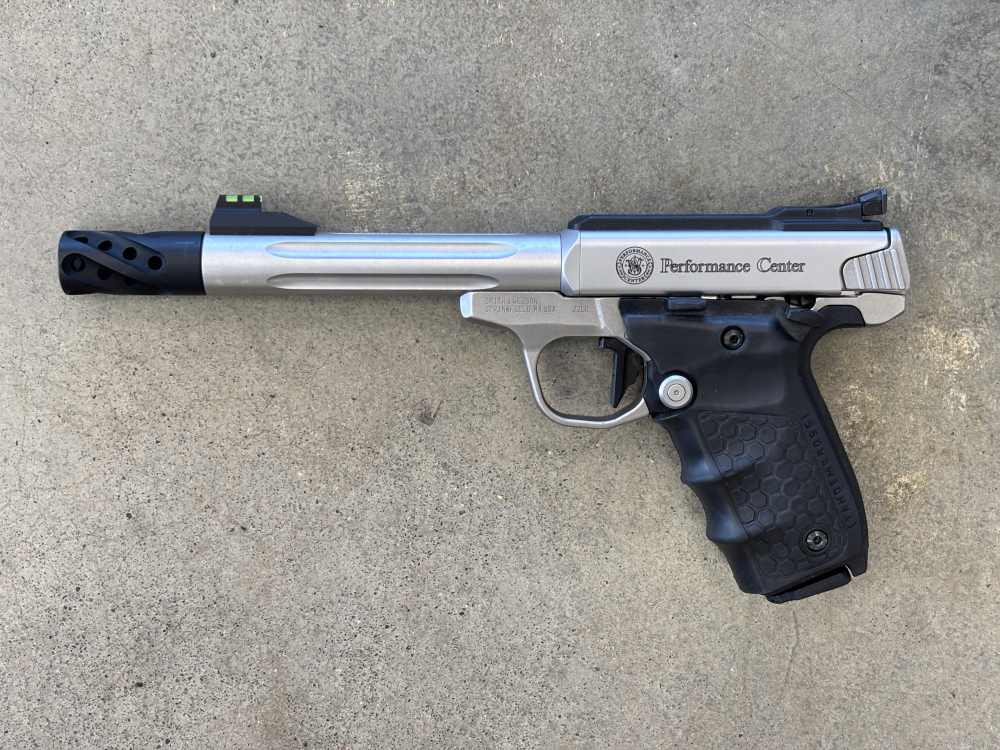 S&W SW22 VICTORY PERFORMANCE CENTER 22LR-img-0