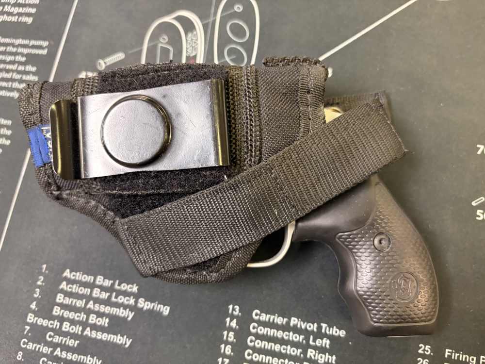 Smith & Wesson Model 642-1 AIRWEIGHT in .38 S&W Spl.+ P - HAMMERLESS-img-13
