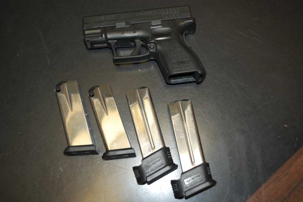 Springfield Armory XD-40 Sub Compact 40 S&W 3" XD40 + 4 MAGS XD9802-img-0