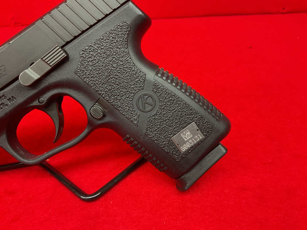 Kahr p9 9mm pistol -img-4