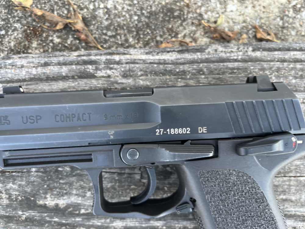 HK USP Compact 9mm Boxed 2 Mags Holster PENNY NO RESERVE! .01 $.01 -img-8
