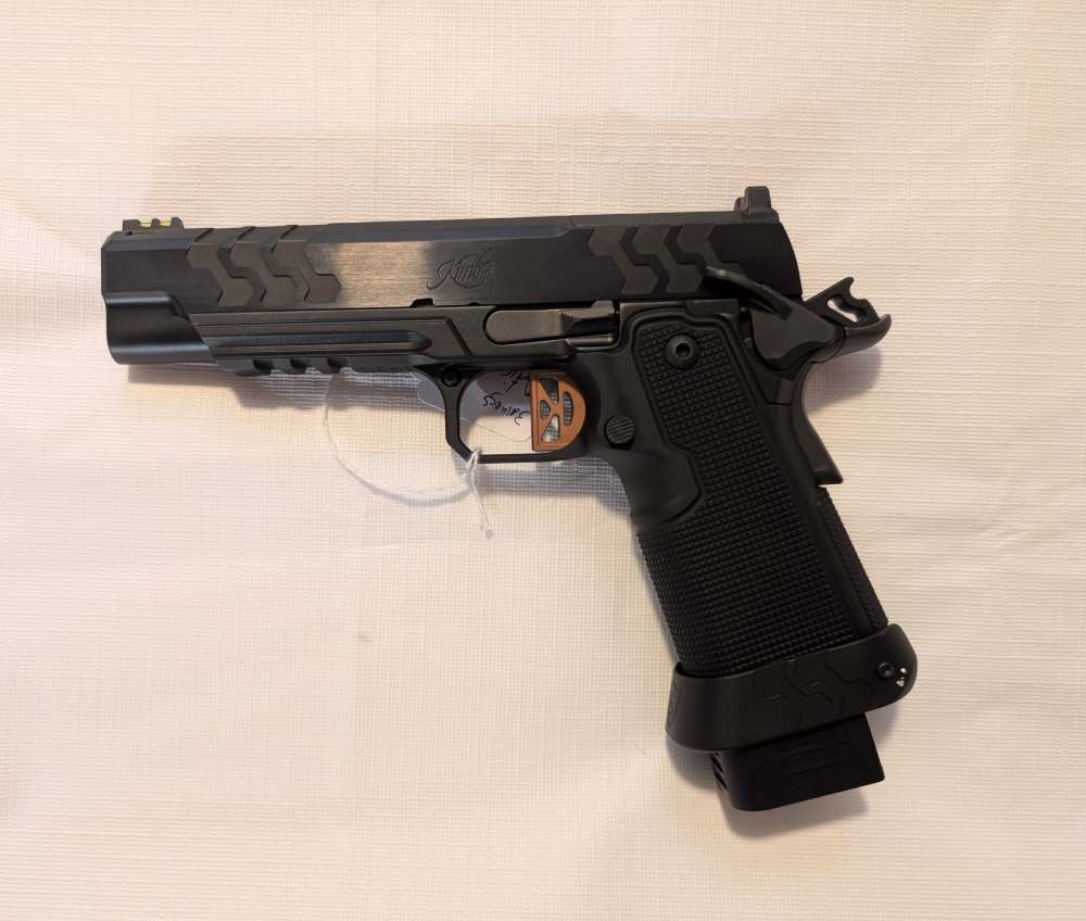 Kimber 2K11 with STAN CHEN magwell, 3 mags, optic plate-img-1