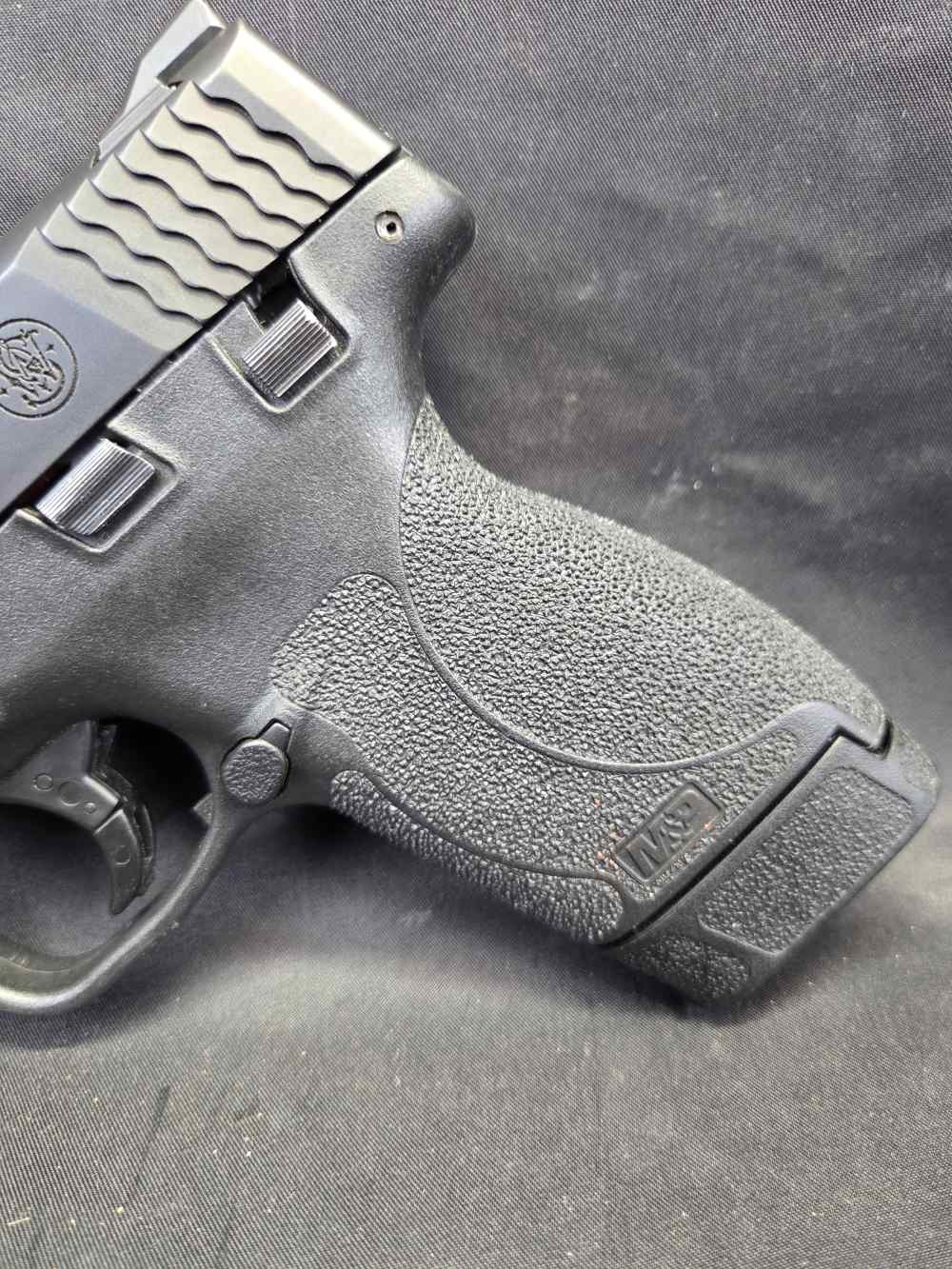 Smith & Wesson M&P 45 Shield M2.0 .45 ACP Used Minimal Wear-img-2