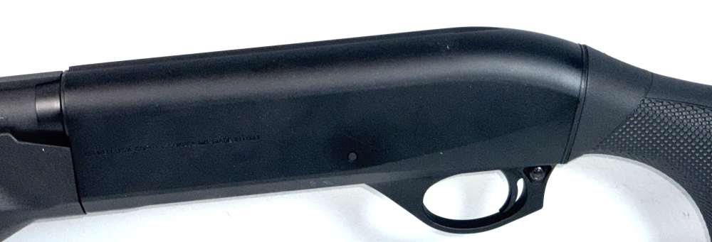 Benelli M2 12-Gauge Shotgun 26-inch barrel - Hard Case & Accessories-img-7