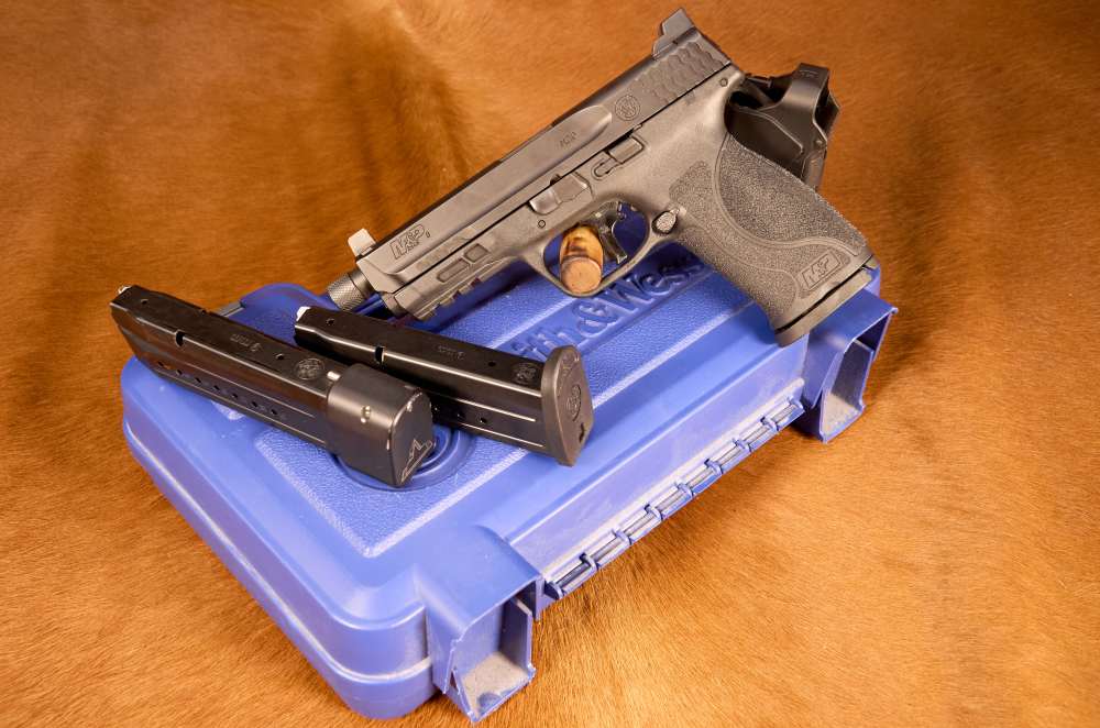 S&W M&P 9 M2.0 Apex trigger - Threaded W/ suppressor height sights +maglula-img-0