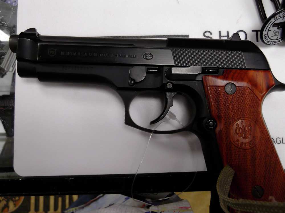 Beretta USA 92D 9mm 15+1 Semi Auto NICE Penny NR-img-0