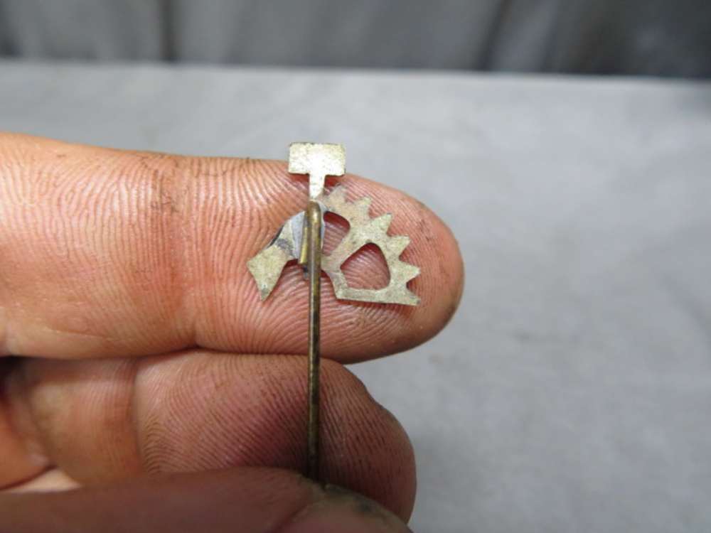 LOT OF 3 ORIGINAL WWII GERMAN STICKPINS-NSBO, DAF, HONOR CROSS-img-3