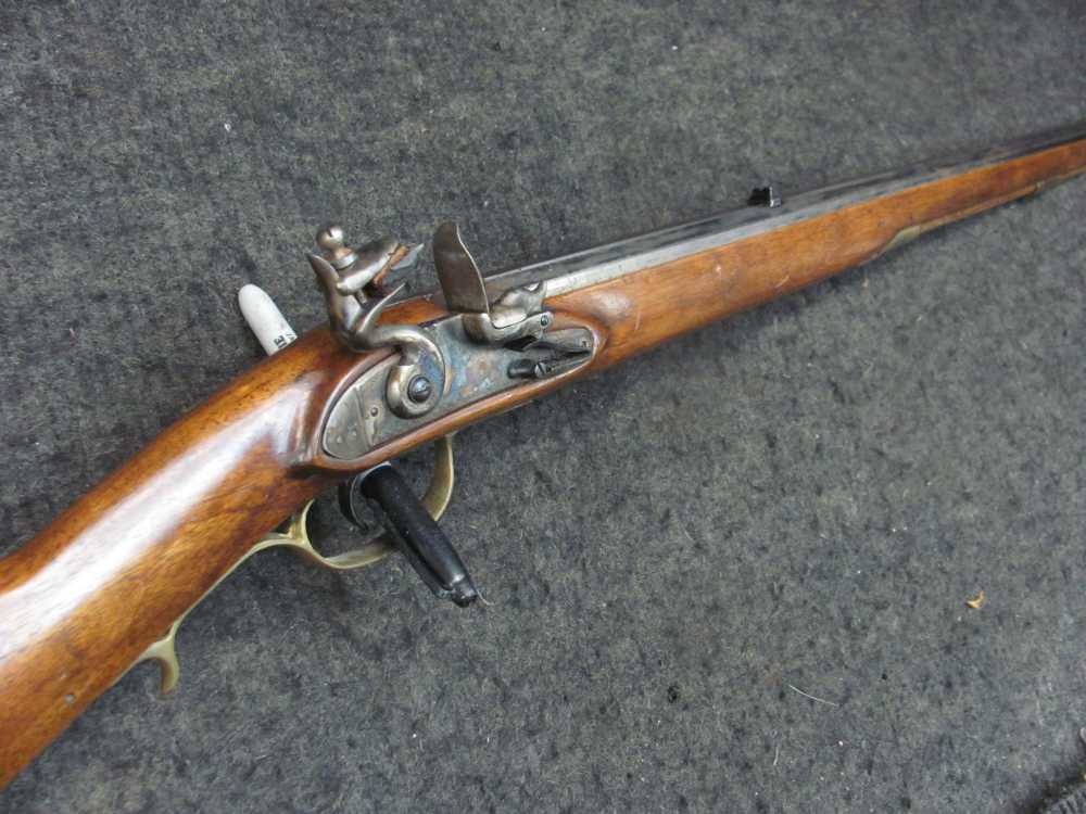 Vintage 44 Cal Kentucky - Kentuckian - Flintlock -Really  Light Rifle Italy-img-2