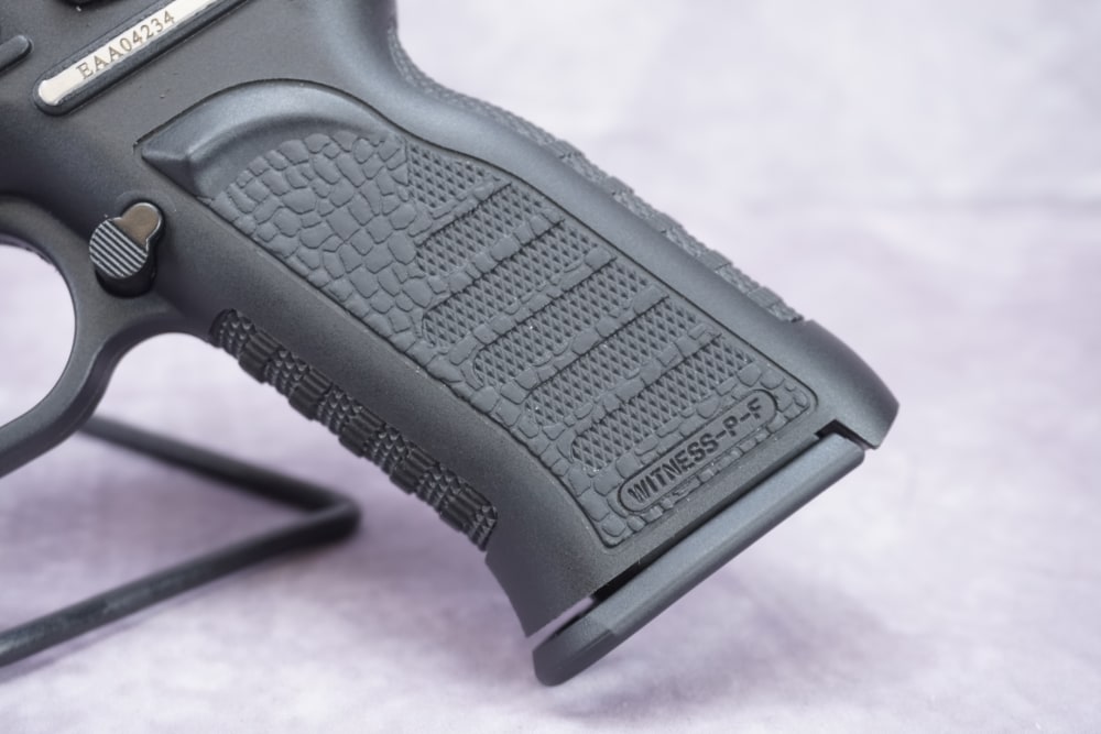 EAA Witness P Carry 10mm 3.6" Stainless Pistol w/ Case & 15rd Mag-img-2