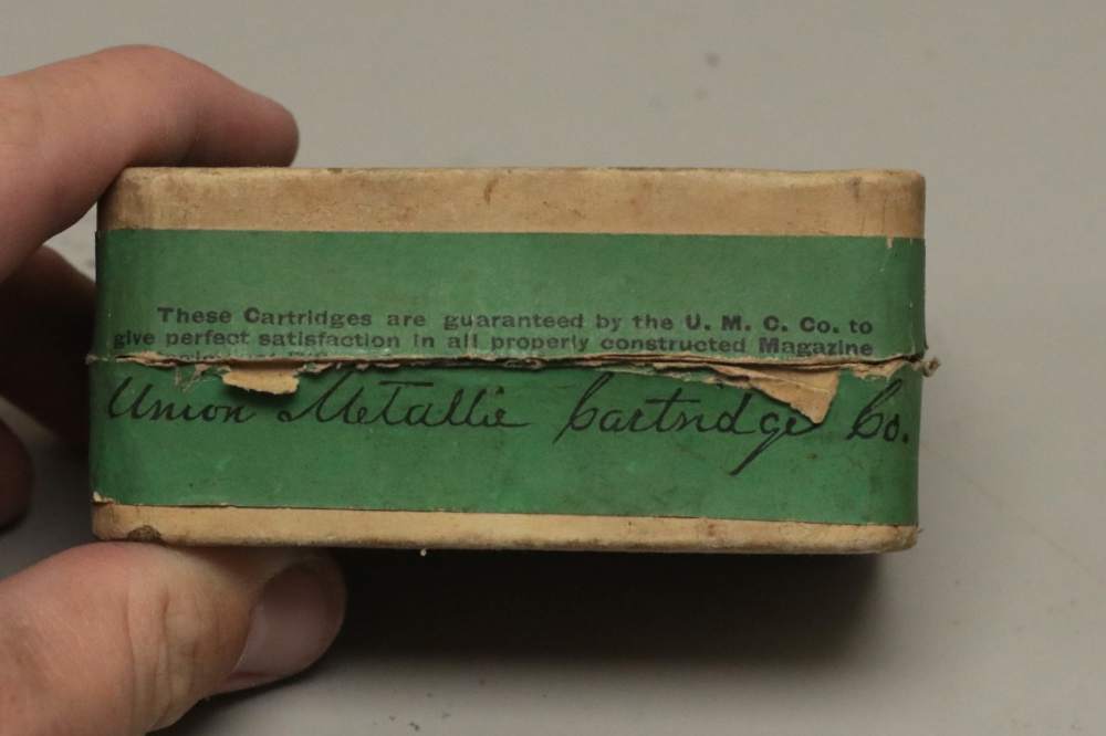 Vintage Union Metallic .32 Winchester Ammo-img-2