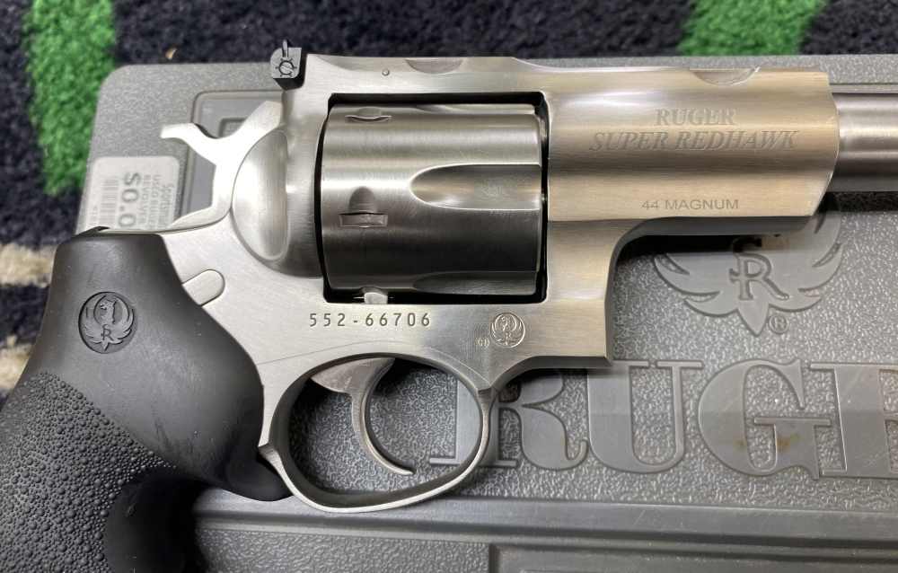 USED Ruger Super Redhawk .44 Mag with a 7.5" Brl and Holds 6 Rnds!!-img-2