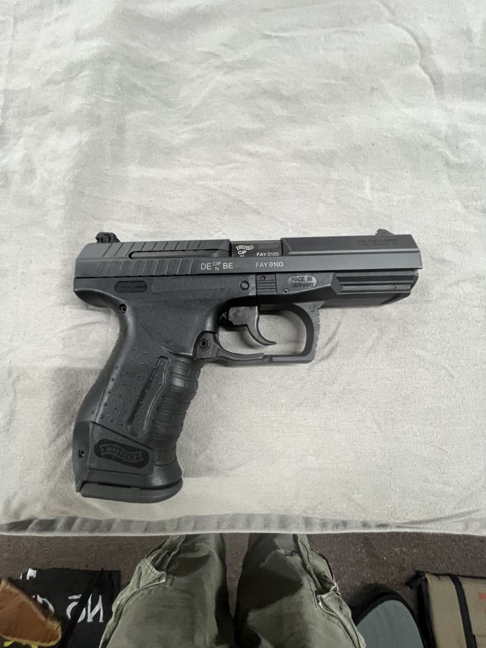 Walther P99as 40s&w 95% with box and papers -img-4