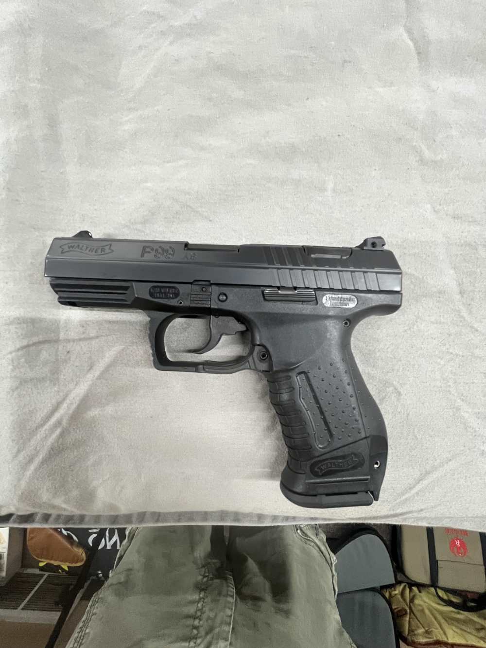 Walther P99as 40s&w 95% with box and papers -img-5