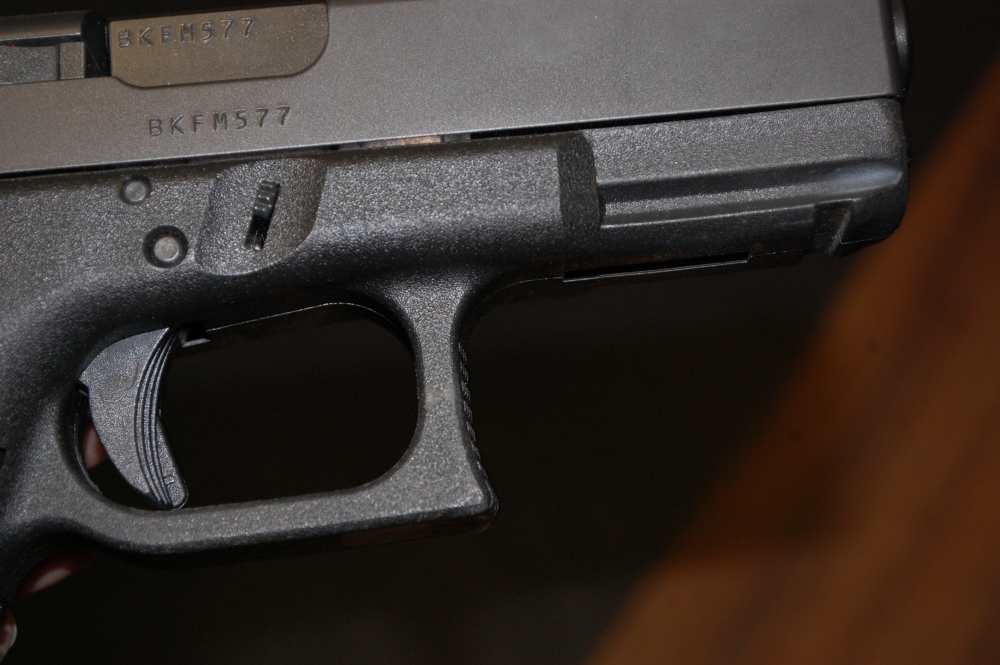 Glock 19 Gen 3 9mm Semi-Auto Pistol 2 - 10Rd Mags -img-7