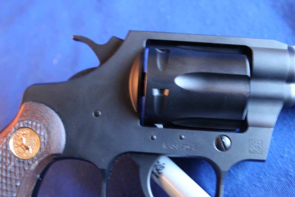 1998  Colt Cobra 2" Snub Nose Revolver .38 Spl +P looks unfired and in 99%-img-7