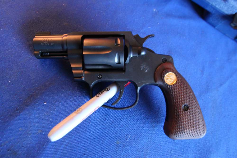 1998  Colt Cobra 2" Snub Nose Revolver .38 Spl +P looks unfired and in 99%-img-1