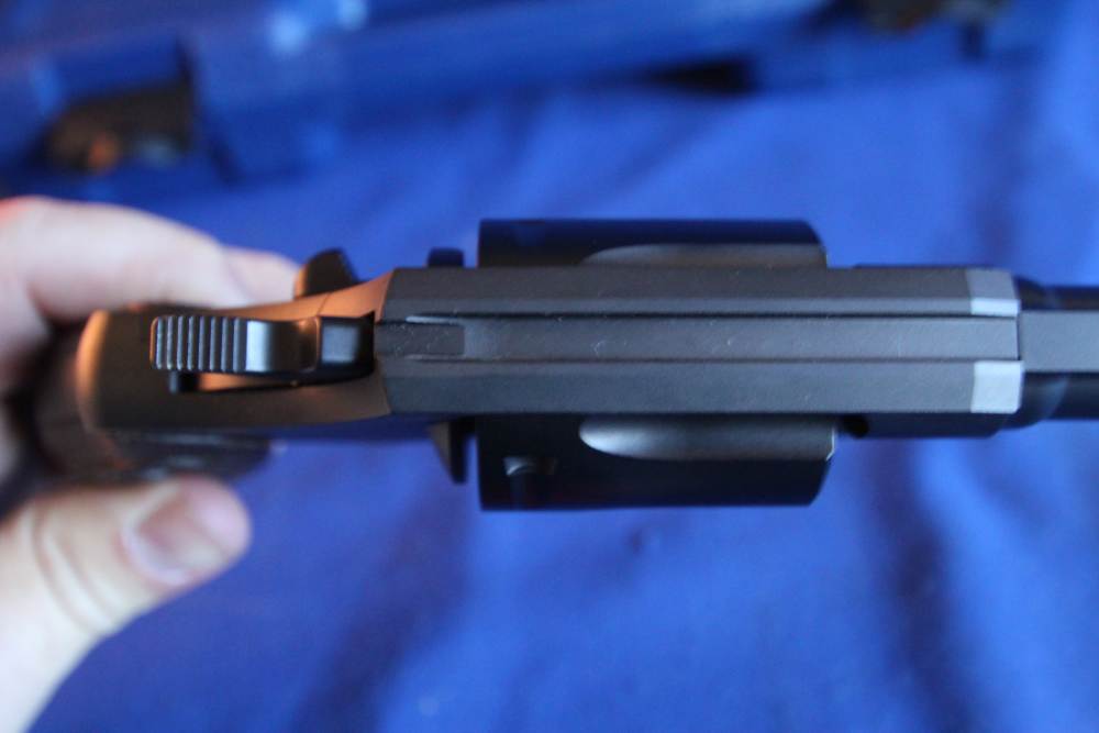 1998  Colt Cobra 2" Snub Nose Revolver .38 Spl +P looks unfired and in 99%-img-13