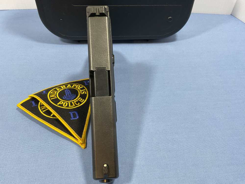 Glock G22 Indianapolis Police Gen-3 Agency Marked Duty Pistol Collector-img-11