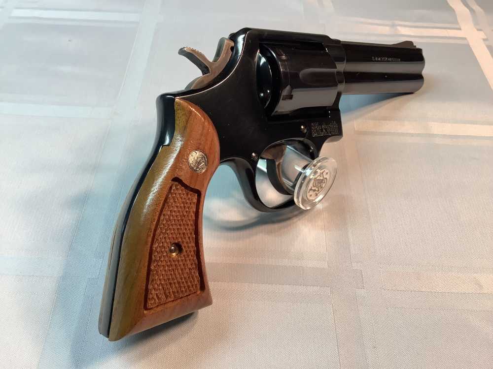 Smith and Wesson S&W Model 581-img-2