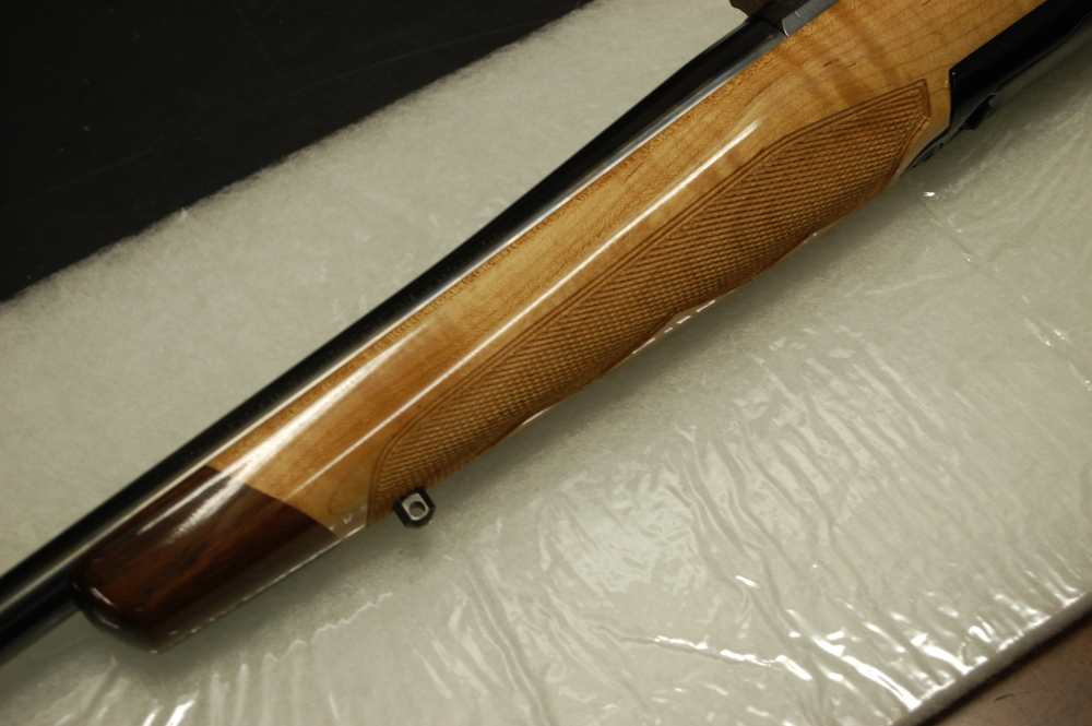 Browning Model XBOLT MEDALLION Rifle 300 WIN MAG MAPLE Engraved -img-4