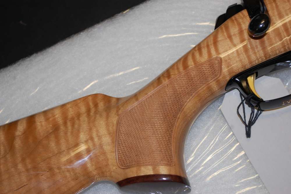 Browning Model XBOLT MEDALLION Rifle 300 WIN MAG MAPLE Engraved -img-18