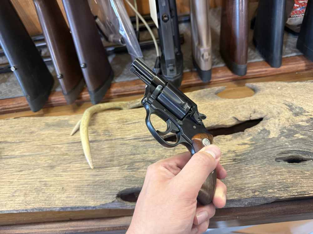 Charter Arms Model 1382 Undercover 38 SPL Revolver RARE and MINT!-img-6