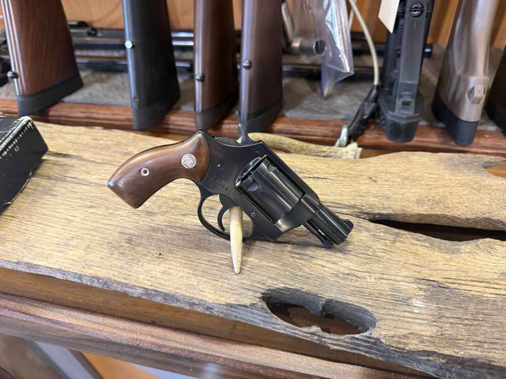 Charter Arms Model 1382 Undercover 38 SPL Revolver RARE and MINT!-img-2