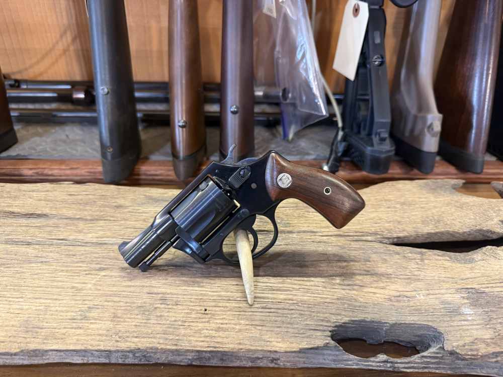 Charter Arms Model 1382 Undercover 38 SPL Revolver RARE and MINT!-img-1