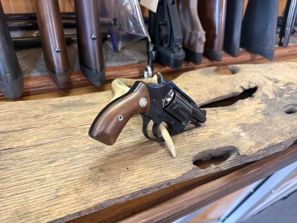 Charter Arms Model 1382 Undercover 38 SPL Revolver RARE and MINT!-img-3