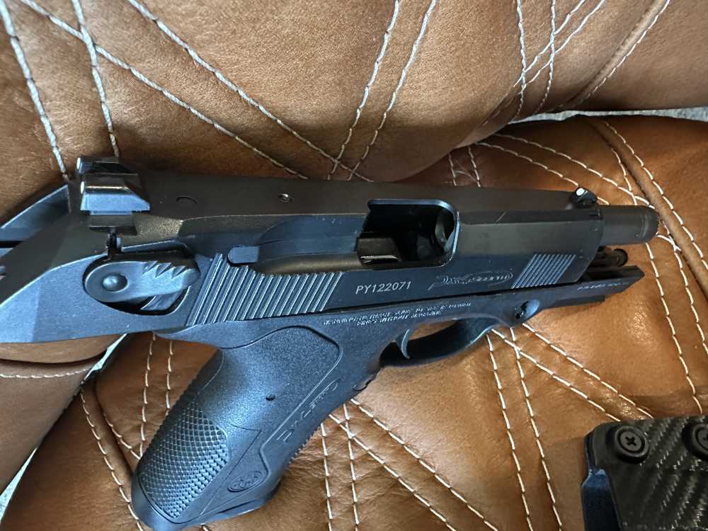 Beretta PX4 Storm .40 w/original kit, 5 magazines, & 2 holsters-img-4