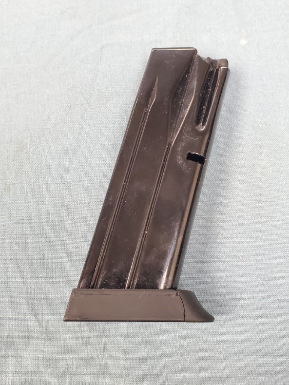 Beretta PX-4 Storm 9mm 13 Round magazine. Snap Grip-img-1