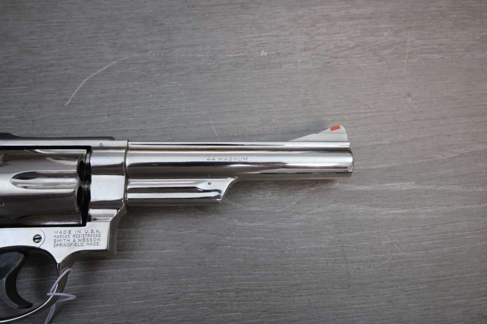 Smith & Wesson Model 29-2 Nickel in 44 Mag with 6.5" Barrel & Present Case.-img-9