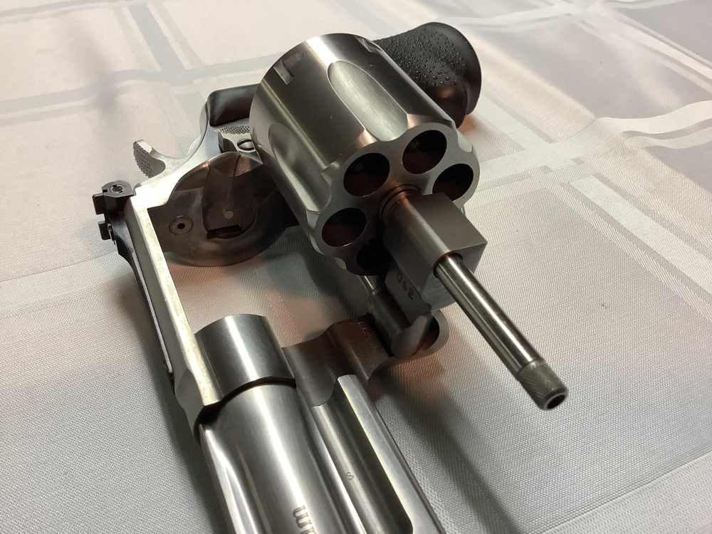 Smith and Wesson S&W Model 629 Mountain Gun-img-9