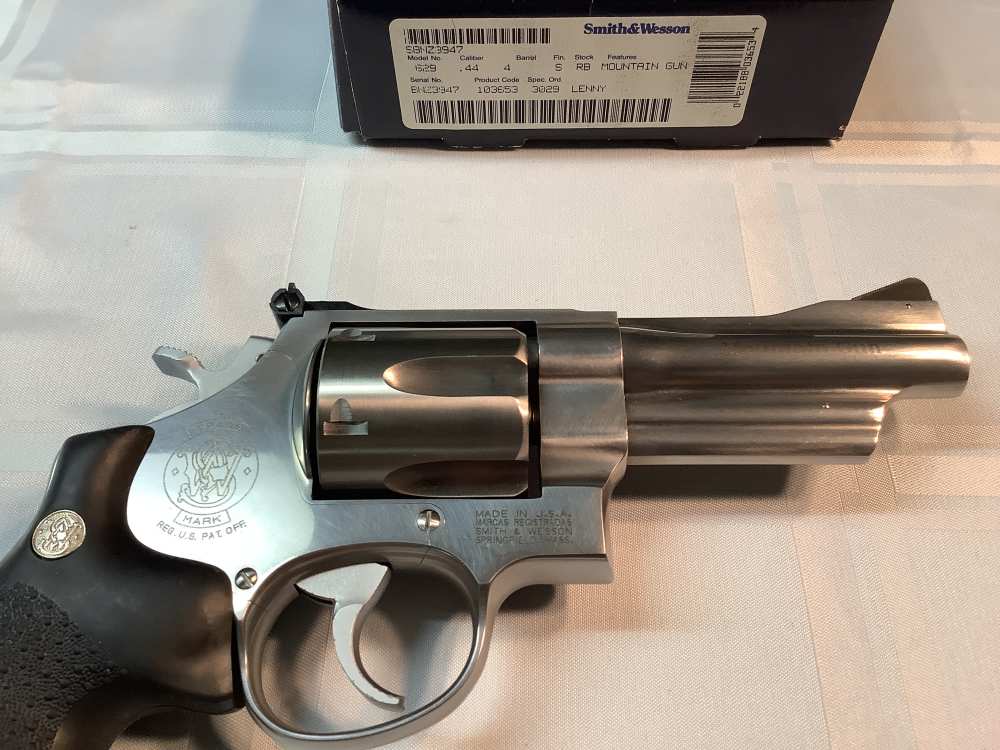 Smith and Wesson S&W Model 629 Mountain Gun-img-1