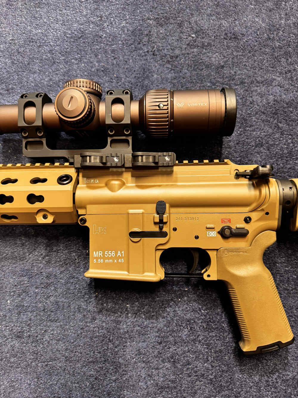 HK MR556 A1 RAL 8000 Collector Pkg RARE Vortex Razor HD 4 Mags & HK Case -img-8