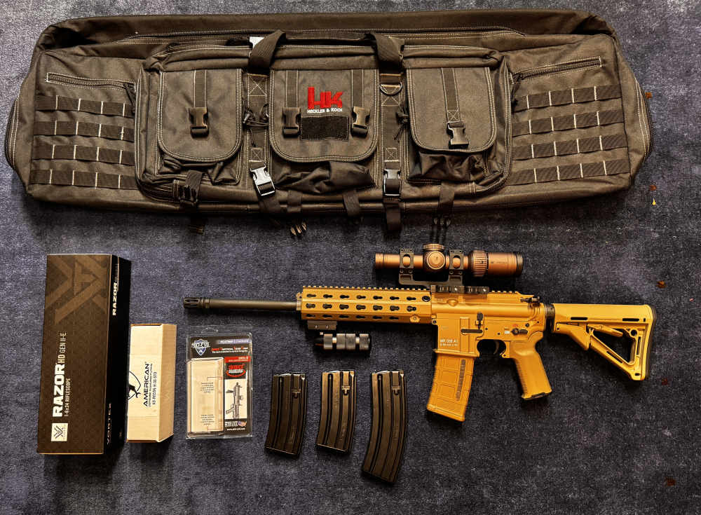 HK MR556 A1 RAL 8000 Collector Pkg RARE Vortex Razor HD 4 Mags & HK Case -img-0