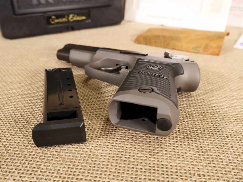 Ruger P89T Special Edition Davidson's 2006 2-Tone 9mm Pistol 4.5" 15+ DA/SA-img-20