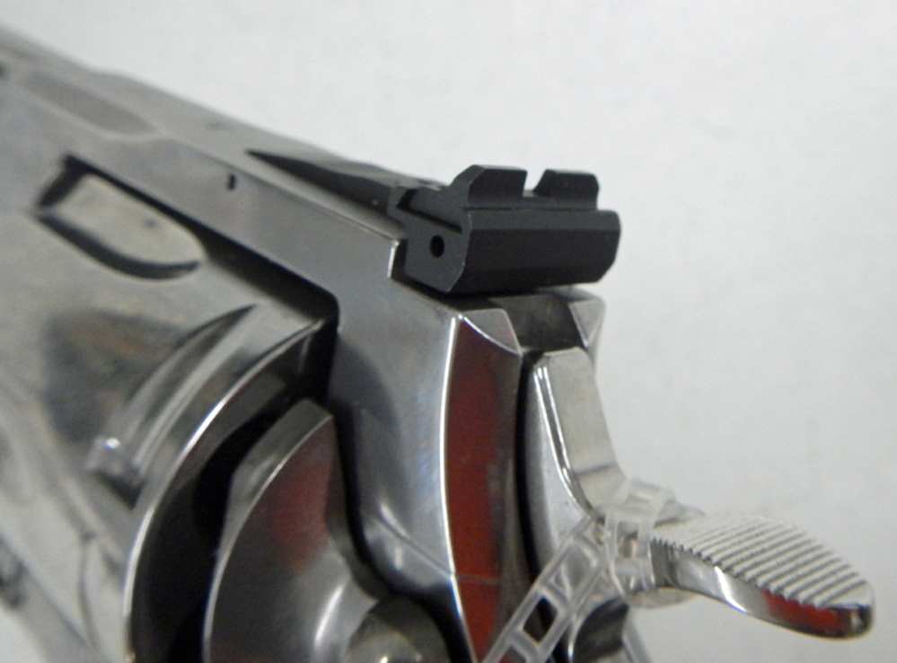 NEW Colt Anaconda 6-inch 44 mag Revolver. 6 shot. Stainless Steel.-img-9