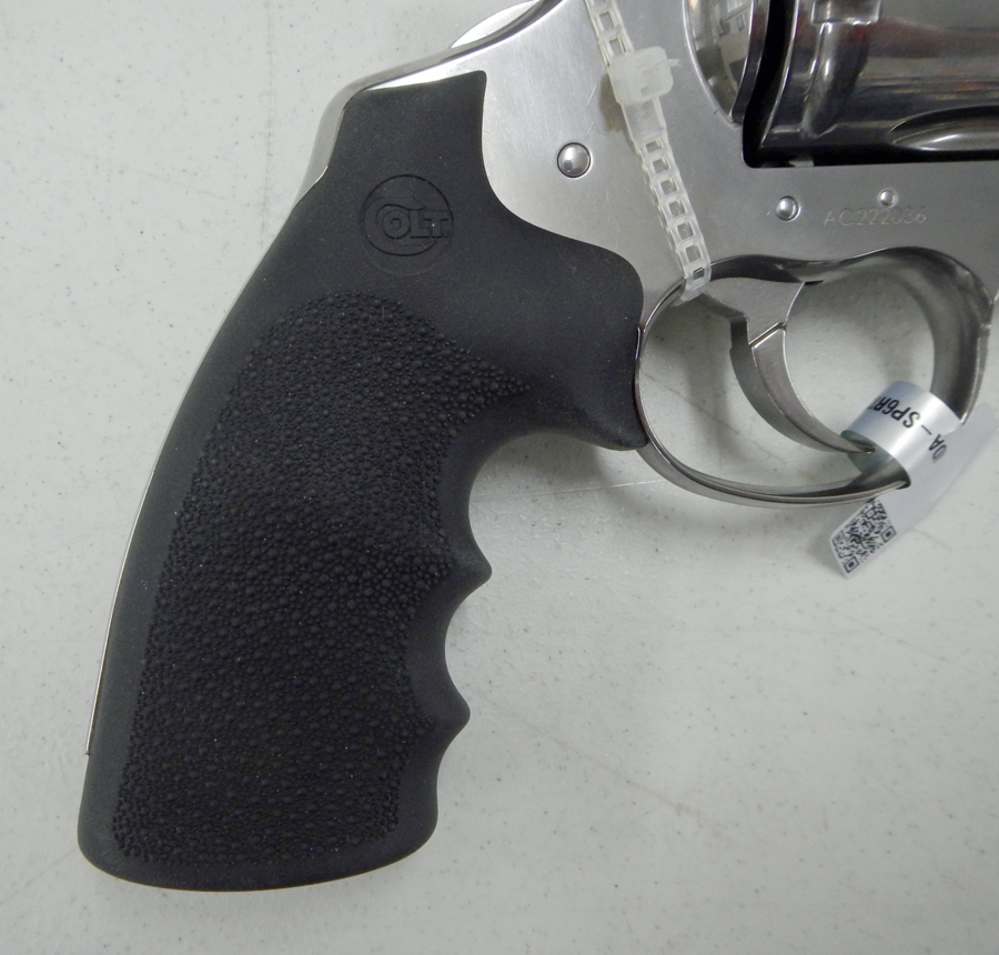 NEW Colt Anaconda 6-inch 44 mag Revolver. 6 shot. Stainless Steel.-img-2