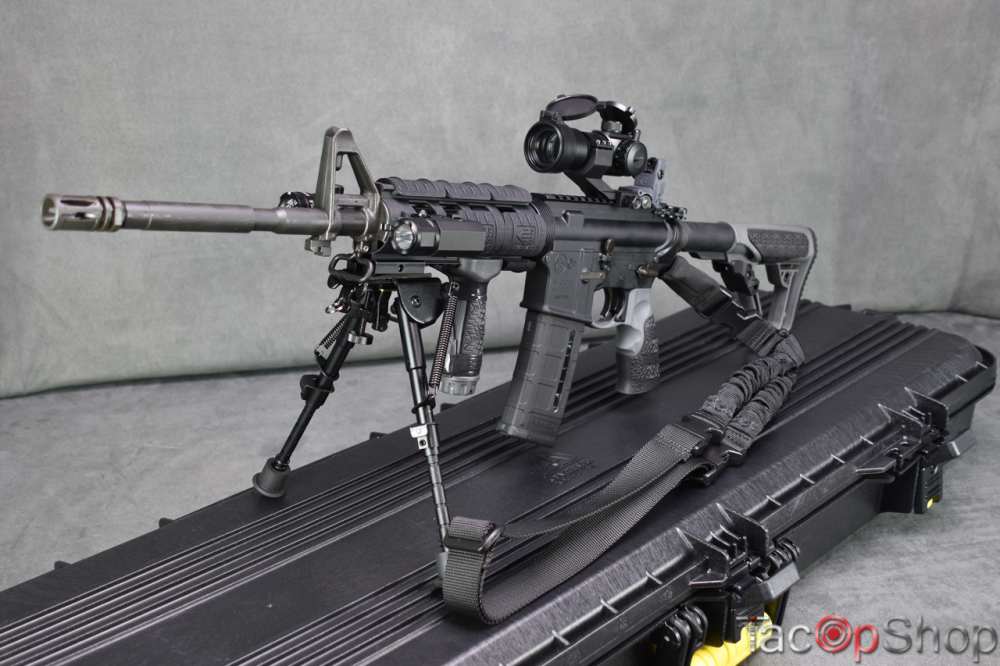 Colt LE6920 OEM1 with Daniel Defense Furniture-img-4