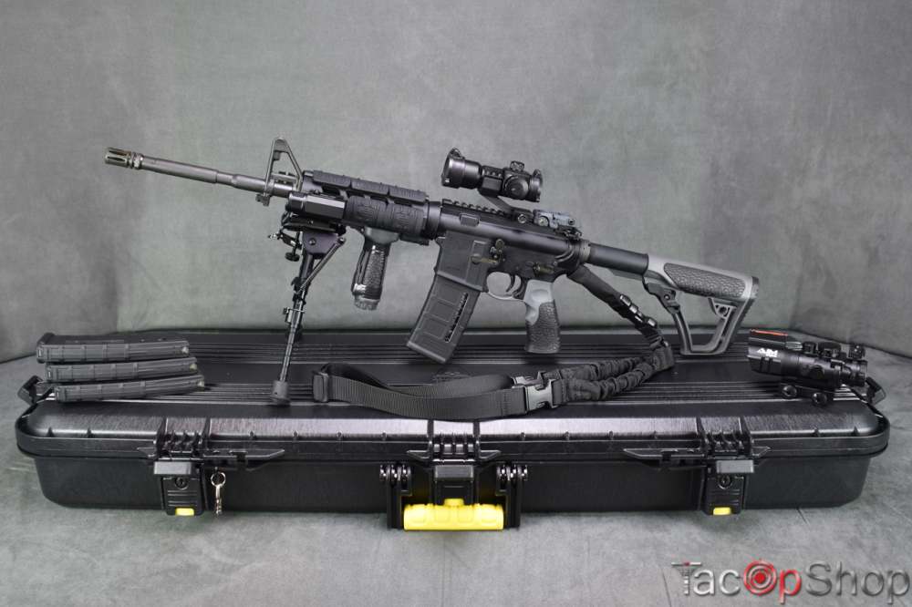 Colt LE6920 OEM1 with Daniel Defense Furniture-img-0