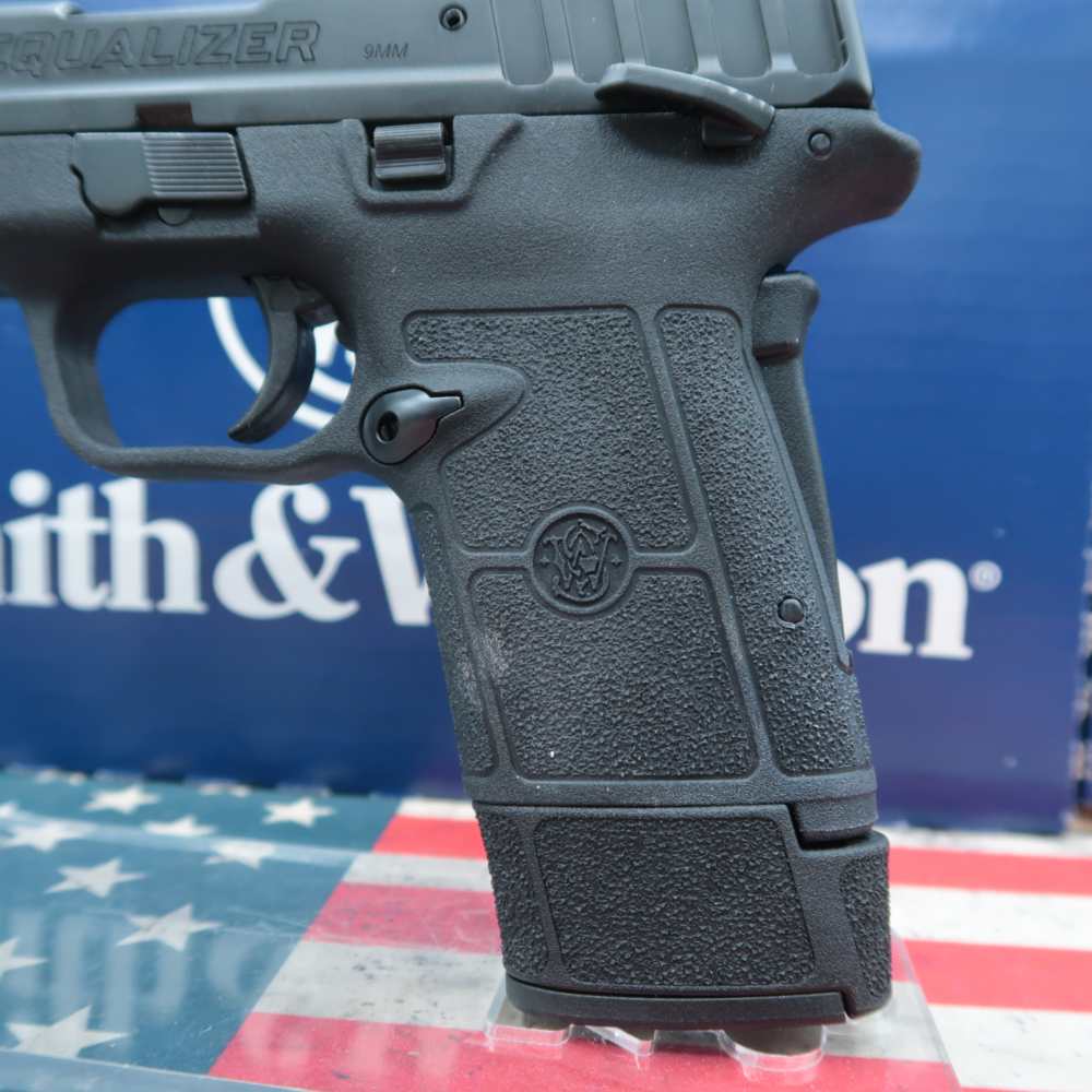 NICE! Smith & Wesson Equalizer TS 9mm Semi-Auto Pistol 3.675" 6 MAGS-img-8