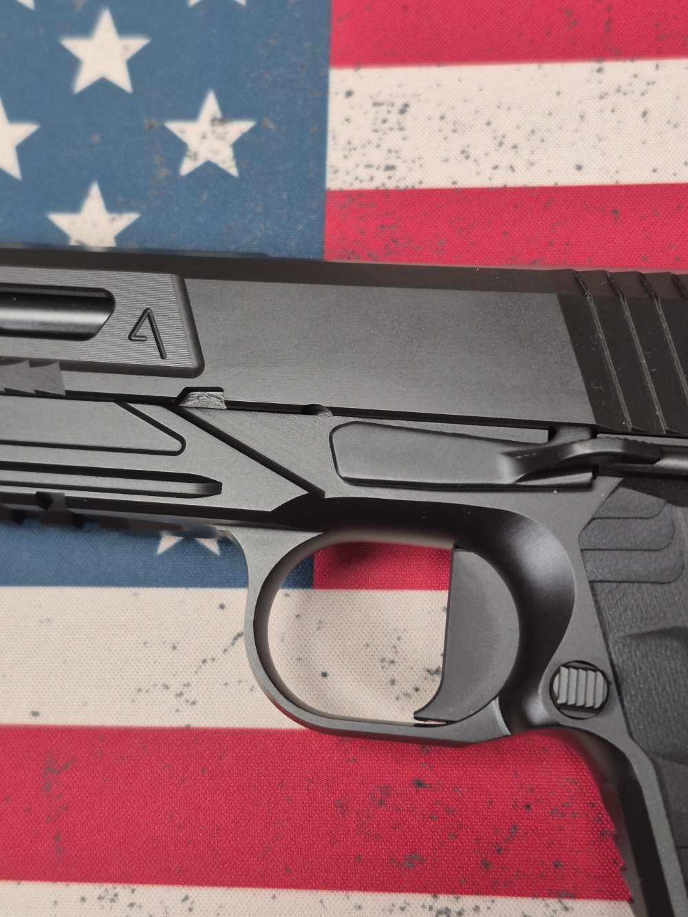 PENNY! BEAUTIFUL LIKE NEW NIGHTHAWK CUSTOM AGENT 2 10MM IN BAG 3 MAGS 99%-img-10