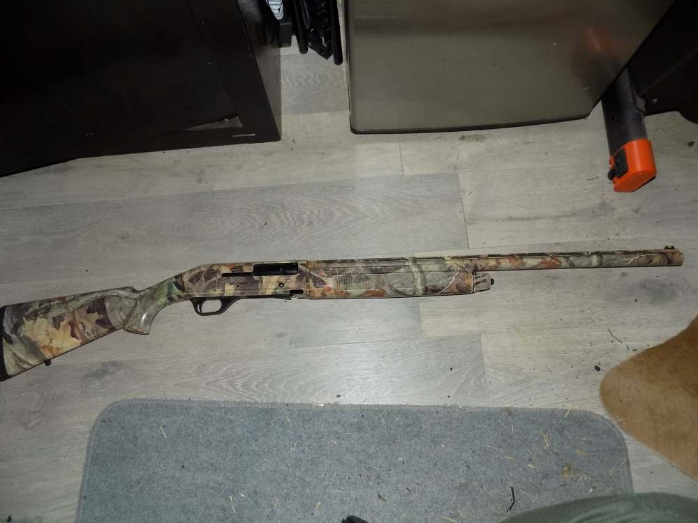 STOEGER MODEL 2000 SEMI AUTO SHOTGUN 12GA CAL. 26" BBL W/ SCREW IN CHOKES-img-0